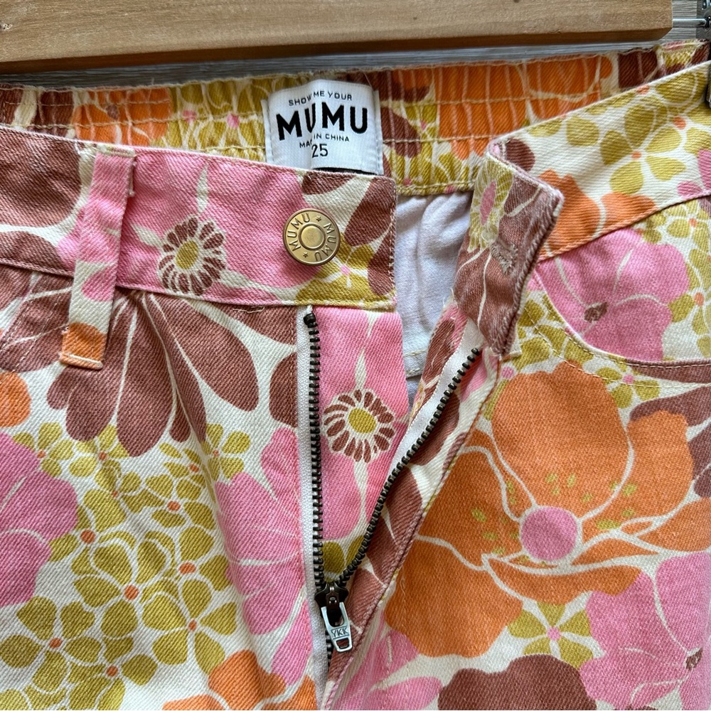 Floral Patterned Wide-Leg Jeans - Picture 5 of 8
